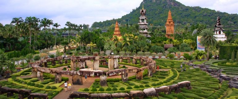 nong-nooch-botanikus-kert-stonehenge